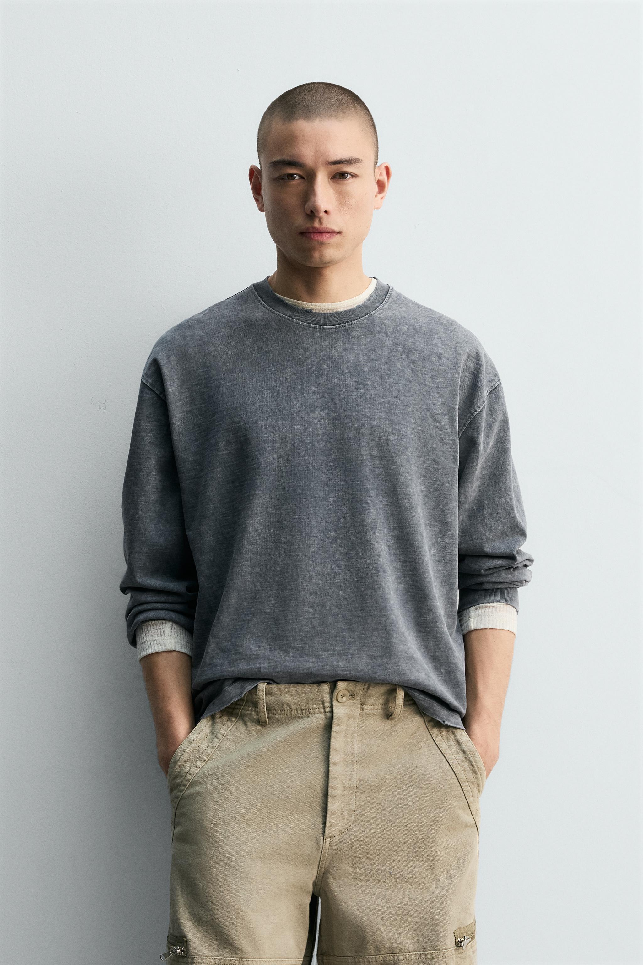 RIPPED EFFECT STRUCTURED T-SHIRT